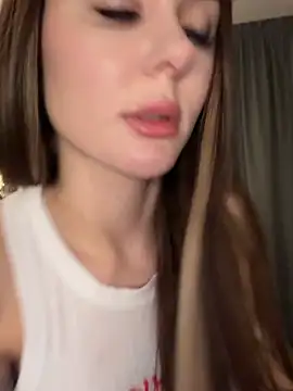 Snapshot of Alina_Vibe_Me chatting on March 2026 11:51:02 PM Alina Vibe Me online show from March 2026 11:51:02 PM