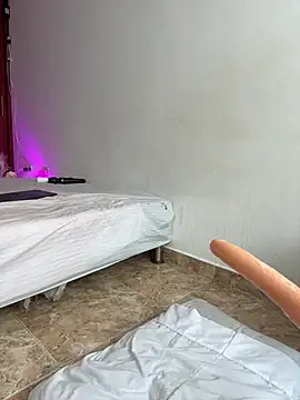 nicolette sweet  online show from March 2025 03:12:02 PM