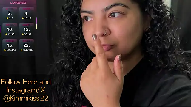 Snapshot of kimmiakiss22 chatting on October 2025 08:32:01 PM kimmiakiss22 online show from October 2025 08:32:01 PM