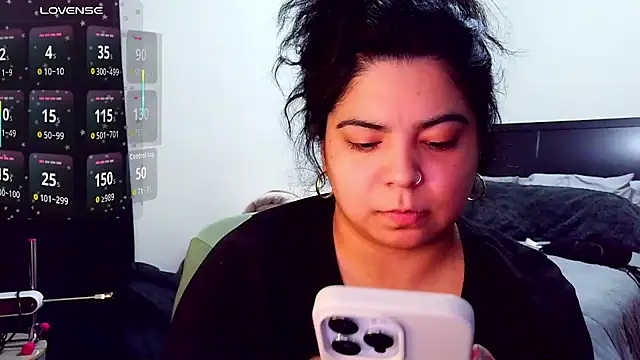 Snapshot of kimmiakiss22 chatting on December 2025 01:22:02 AM kimmiakiss22 online show from December 2025 01:22:02 AM