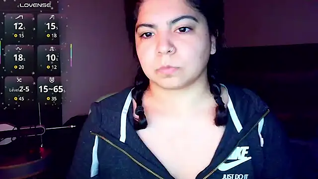 Snapshot of kimmiakiss22 chatting on December 2025 11:24:01 PM kimmiakiss22 online show from December 2025 11:24:01 PM