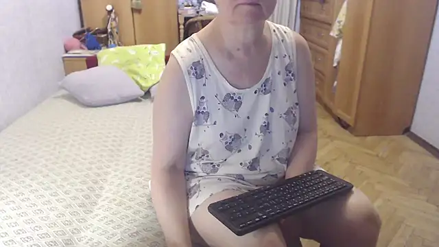 Snapshot of zarinafonliberman chatting on October 2025 06:10:01 AM zarinafonliberman online show from October 2025 06:10:01 AM