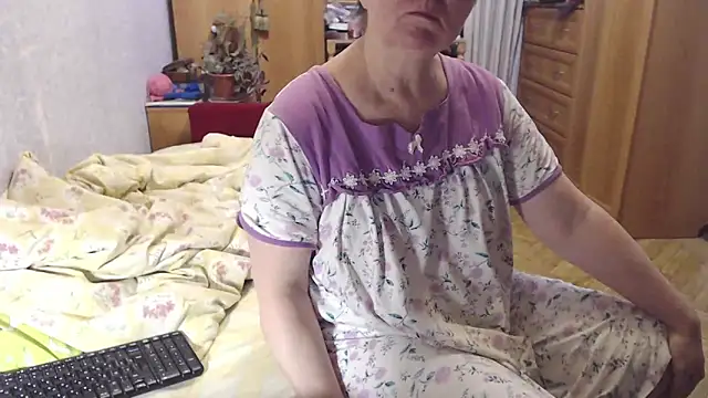 Snapshot of zarinafonliberman chatting on November 2025 05:50:02 AM zarinafonliberman online show from November 2025 05:50:02 AM