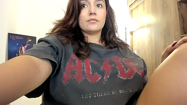 Snapshot of samantha_cherry chatting on November 2025 05:12:02 PM samantha cherry online show from November 2025 05:12:02 PM