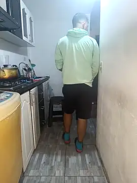 catire2323 online show from November 2025 08:03:01 PM