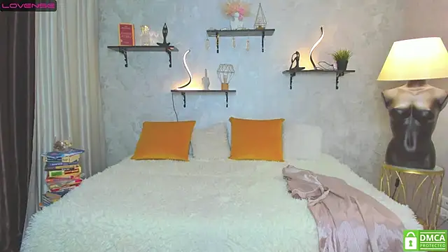 Snapshot of StripBianka chatting on January 2025 04:42:01 PM StripBianka online show from January 2025 04:42:01 PM