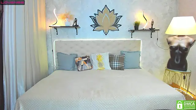 Snapshot of StripBianka chatting on October 2025 09:42:02 AM StripBianka online show from October 2025 09:42:02 AM