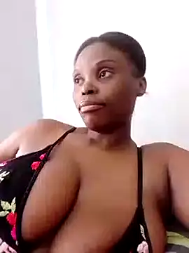 Snapshot of BustyWendy chatting on November 2025 11:12:02 AM BustyWendy online show from November 2025 11:12:02 AM