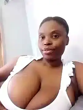 Snapshot of BustyWendy chatting on December 2025 06:33:02 AM BustyWendy online show from December 2025 06:33:02 AM