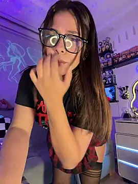 Snapshot of crystal_bunny7 chatting on February 2026 01:44:02 AM crystal bunny7 online show from February 2026 01:44:02 AM