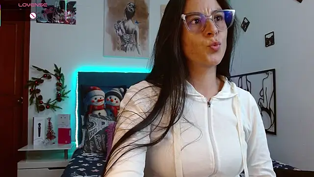 Snapshot of antonella_sweet33 chatting on December 2025 08:27:02 PM antonella sweet33 online show from December 2025 08:27:02 PM