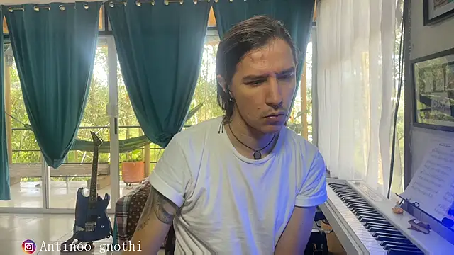 Snapshot of Antinoo_Gnothi chatting on December 2024 04:17:01 PM Antinoo Gnothi online show from December 2024 04:17:01 PM