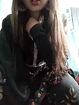 Snapshot of Noor_Darliing chatting on February 2025 03:27:01 PM Noor Darliing online show from February 2025 03:27:01 PM