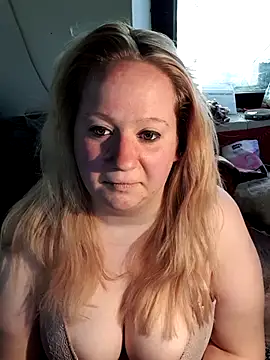 D Marinna online show from March 2026 02:22:01 PM