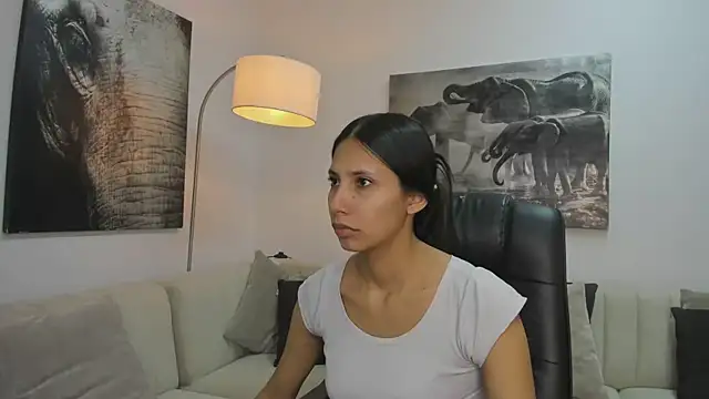 Snapshot of Ary_7 chatting on March 2025 11:32:01 AM Ary 7 online show from March 2025 11:32:01 AM