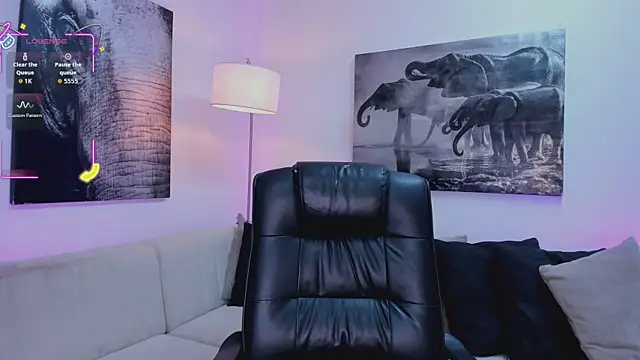 Snapshot of Ary_7 chatting on November 2025 11:43:02 AM Ary 7 online show from November 2025 11:43:02 AM