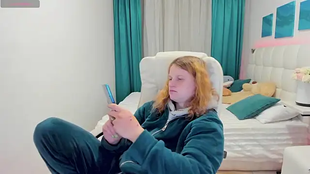 Kathlyn  Heath online show from October 2025 06:24:01 PM