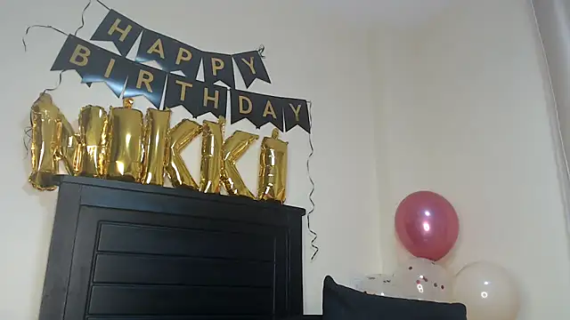 NIKKIE LOVE online show from January 2025 04:10:02 AM
