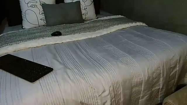 Snapshot of CURVEYDOLLXX chatting on November 2025 03:07:01 AM CURVEYDOLLXX online show from November 2025 03:07:01 AM