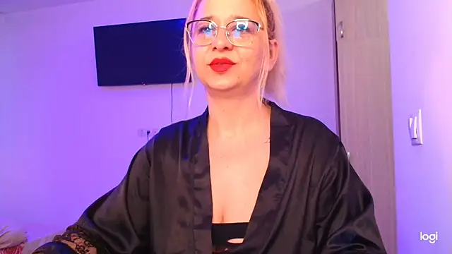 freyyamore1 online show from April 2026 04:43:02 AM