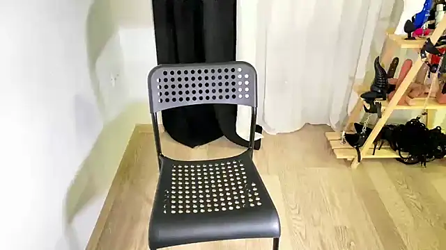 Snapshot of Nisha2708 chatting on February 2025 06:00:02 PM Nisha2708 online show from February 2025 06:00:02 PM