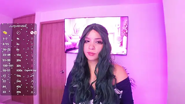 Snapshot of angel_rouse_ chatting on June 2026 05:10:01 AM angel rouse online show from June 2026 05:10:01 AM