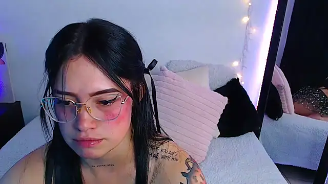 Snapshot of Isa_Maiden1 chatting on February 2026 05:06:02 PM Isa Maiden1 online show from February 2026 05:06:02 PM