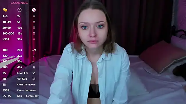 Snapshot of Linda_Bryant chatting on January 2025 12:55:01 AM Linda Bryant online show from January 2025 12:55:01 AM