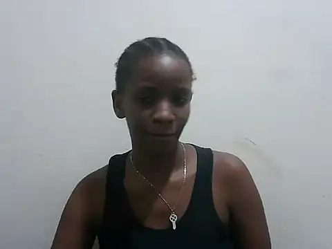prettybeee online show from December 2025 09:33:01 PM