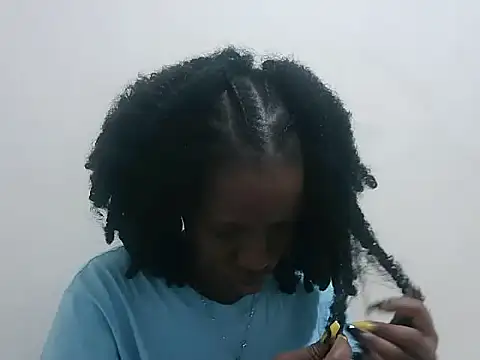 prettybeee online show from January 2026 10:26:01 PM