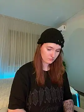  Chlo  e online show from February 2025 02:14:02 AM