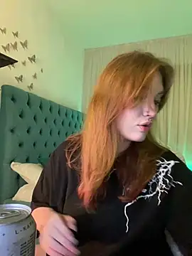  Chlo  e online show from February 2025 09:36:02 PM