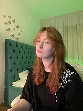  Chlo  e online show from March 2025 10:58:01 PM