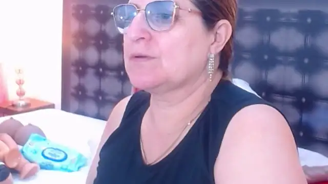 Snapshot of sandra_20 chatting on November 2025 10:48:02 AM sandra 20 online show from November 2025 10:48:02 AM