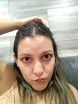 Snapshot of Mia_Hampton chatting on January 2025 01:36:02 AM Mia Hampton online show from January 2025 01:36:02 AM