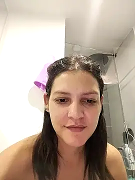 Snapshot of Mia_Hampton chatting on February 2025 08:11:02 PM Mia Hampton online show from February 2025 08:11:02 PM