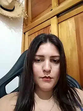 Snapshot of Mia_Hampton chatting on September 2025 07:03:02 PM Mia Hampton online show from September 2025 07:03:02 PM