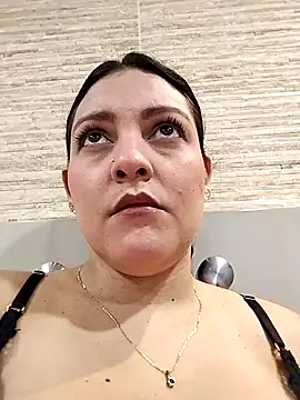 Snapshot of Mia_Hampton chatting on September 2025 01:16:02 PM Mia Hampton online show from September 2025 01:16:02 PM