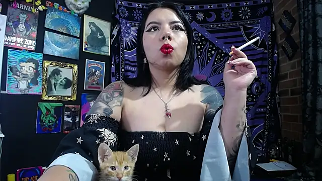 Yourmadame P online show from November 2025 02:47:02 AM