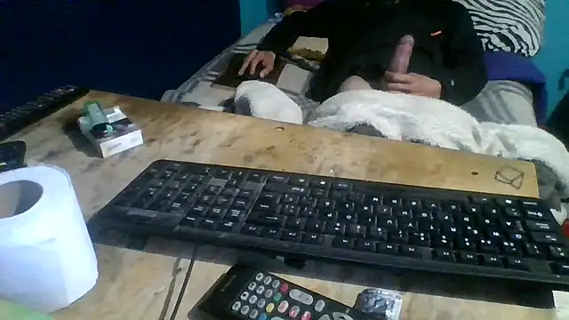 malekon76 online show from March 2026 01:06:02 PM