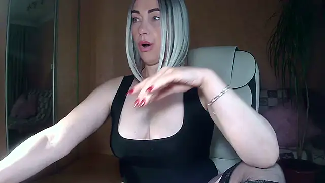 Snapshot of Roxolana_Drim chatting on June 2026 09:56:01 AM Roxolana Drim online show from June 2026 09:56:01 AM