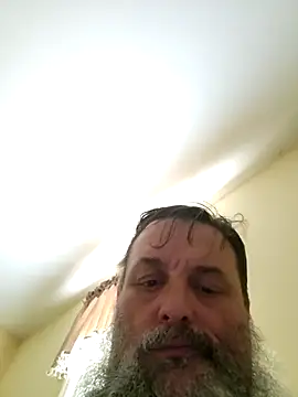 GeneWade45 online show from April 2026 09:45:01 PM