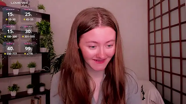 Snapshot of KateCuddle chatting on May 2026 02:41:01 AM KateCuddle online show from May 2026 02:41:01 AM