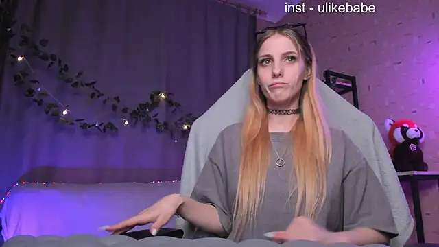 Snapshot of Anna_Fink chatting on March 2025 08:50:02 PM Anna Fink online show from March 2025 08:50:02 PM