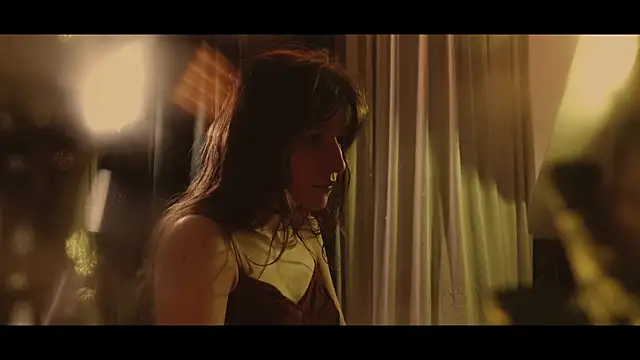 Snapshot of WebCora chatting on December 2025 06:14:03 PM WebCora online show from December 2025 06:14:03 PM