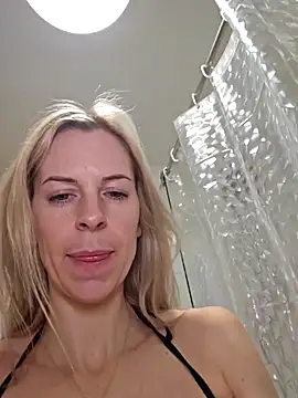 Amber riivers online show from January 2025 10:31:02 AM