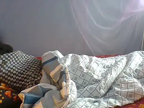 Snapshot of Eminent_Ride chatting on December 2025 04:29:02 AM Eminent Ride online show from December 2025 04:29:02 AM