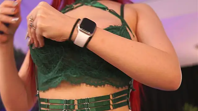 Snapshot of HotSkinnyX chatting on February 2025 06:07:01 AM HotSkinnyX online show from February 2025 06:07:01 AM