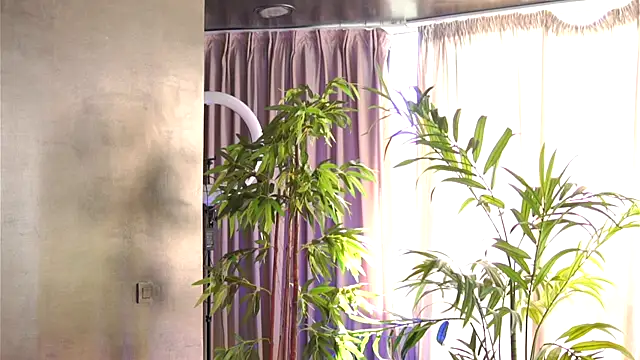 Snapshot of HotSkinnyX chatting on October 2025 09:41:02 AM HotSkinnyX online show from October 2025 09:41:02 AM