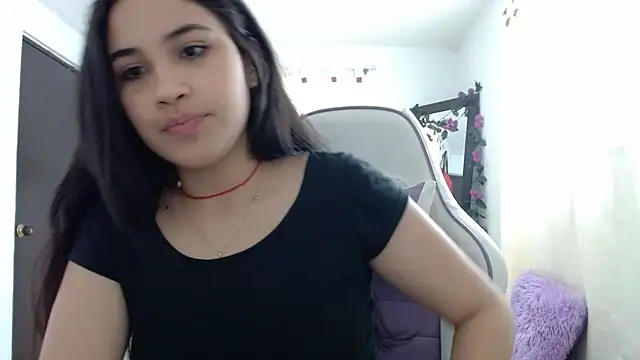 InocentHeaven1 online show from December 2024 01:19:02 PM